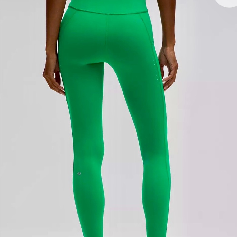 ALO Yoga Vibrant Green Leggings - Picture 3 of 7